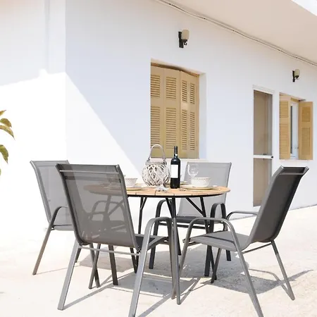 The Byzantine House إسثْمِيا